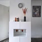 Geraeumige Designwohnung Mit Panorama-aussicht Apartment *