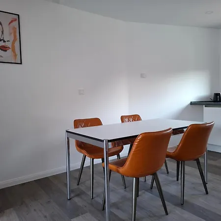 Apartment Geraeumige Designwohnung Mit Panorama-aussicht *